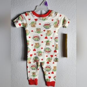 NWT Star Wars Yoda Valentines Pajama Set 12m